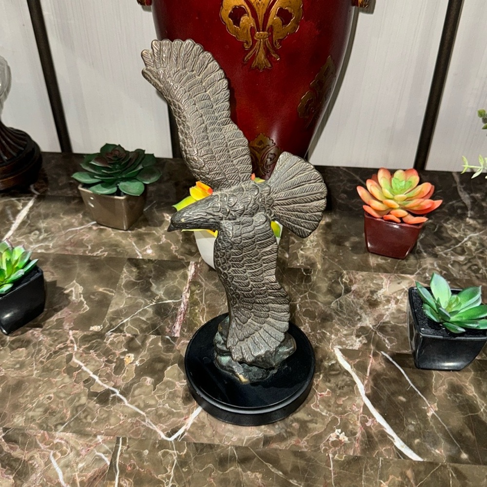 Beautiful Vintage Metal Bird